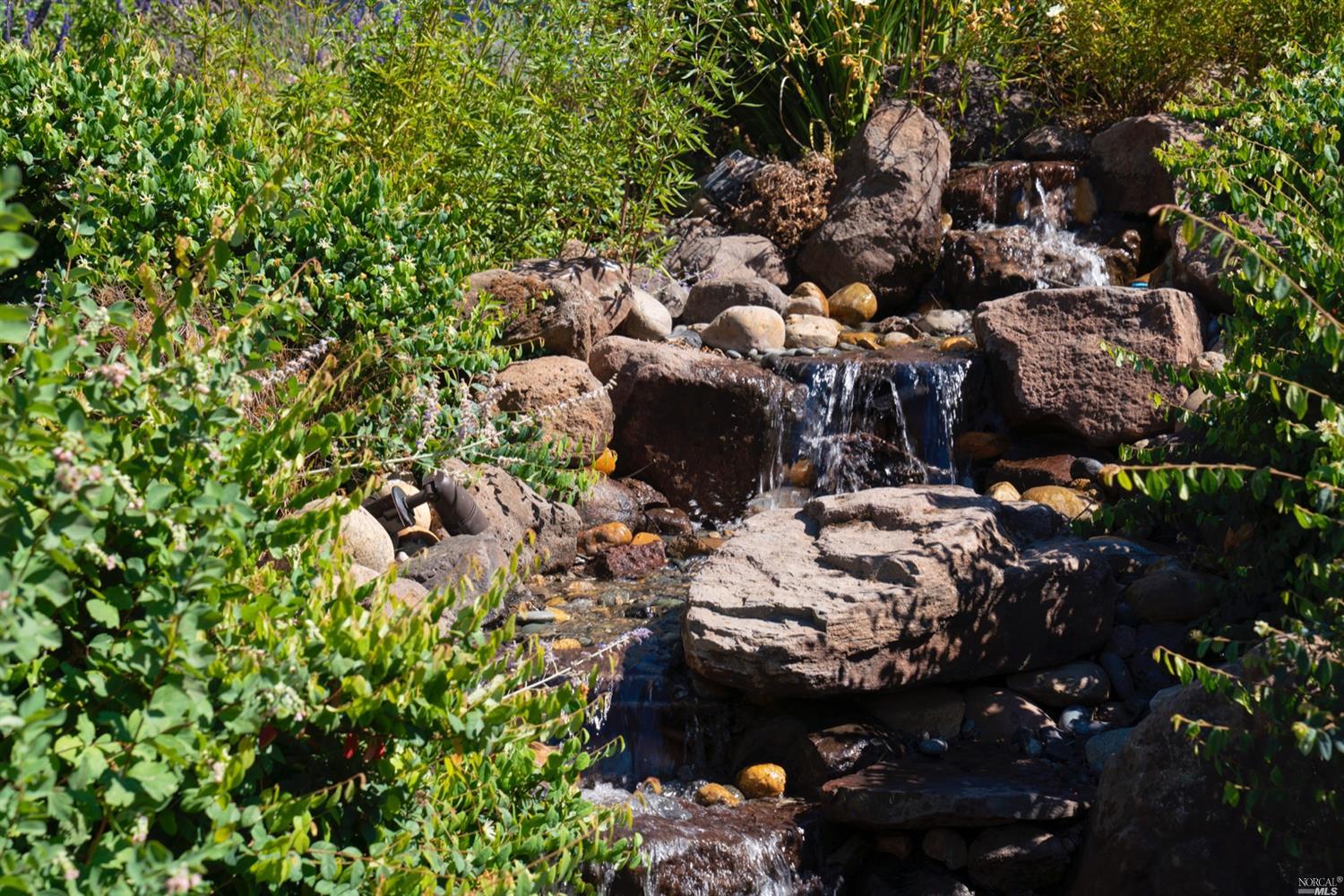 Detail Gallery Image 28 of 34 For 9 Bournemouth Rd, Saint Helena,  CA 94574 - 4 Beds | 5/2 Baths