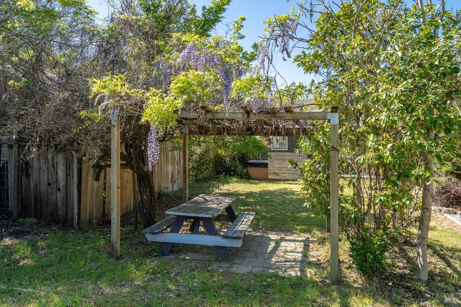 Detail Gallery Image 30 of 38 For 955 N Pine St, Ukiah,  CA 95482 - 3 Beds | 2 Baths