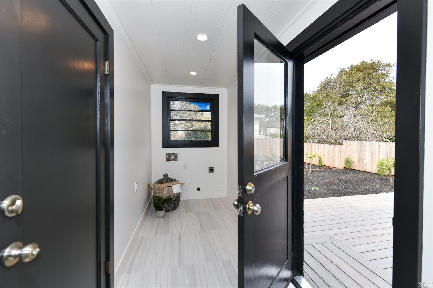 Detail Gallery Image 32 of 37 For 1509 Banks Ave, Napa,  CA 94559 - 3 Beds | 1 Baths