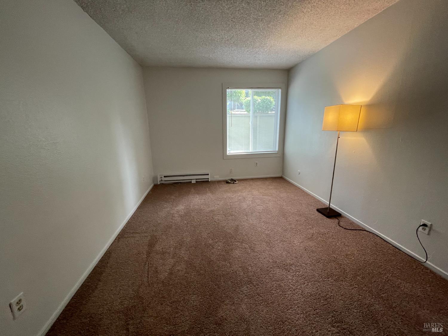 Detail Gallery Image 12 of 29 For 1333 N Camino Alto Unkn #130,  Vallejo,  CA 94589 - 2 Beds | 2 Baths