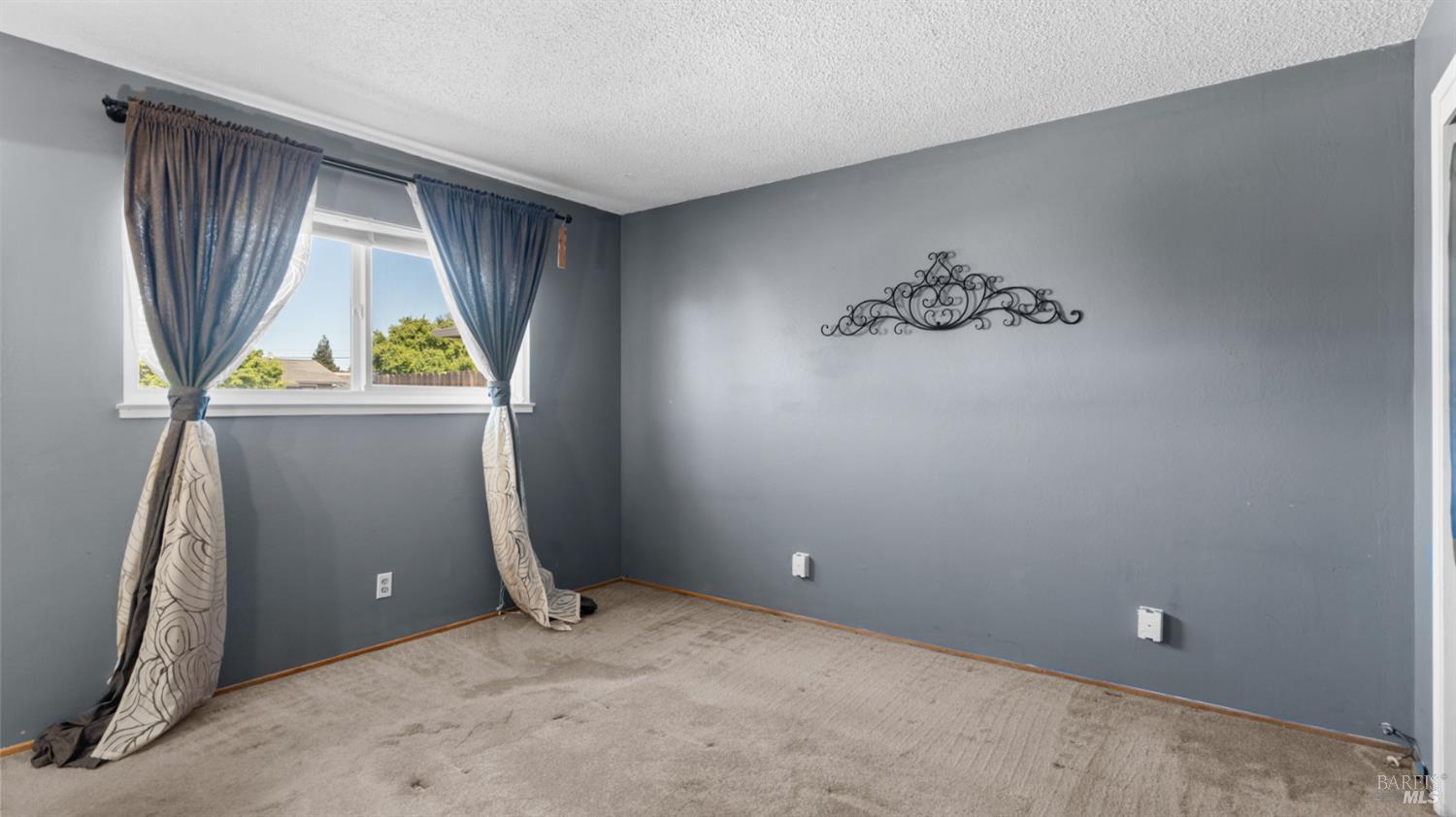 Detail Gallery Image 19 of 33 For 535 Amesbury Dr, Dixon,  CA 95620 - 3 Beds | 2 Baths