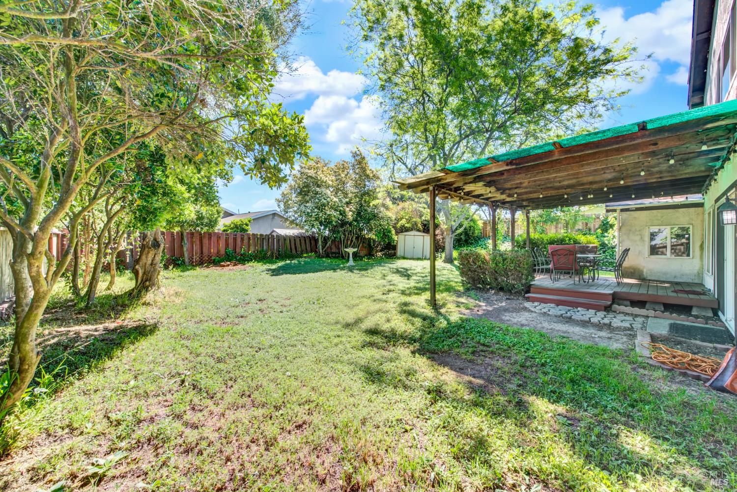 Detail Gallery Image 25 of 36 For 460 Turner Dr, Benicia,  CA 94510 - 3 Beds | 1/1 Baths