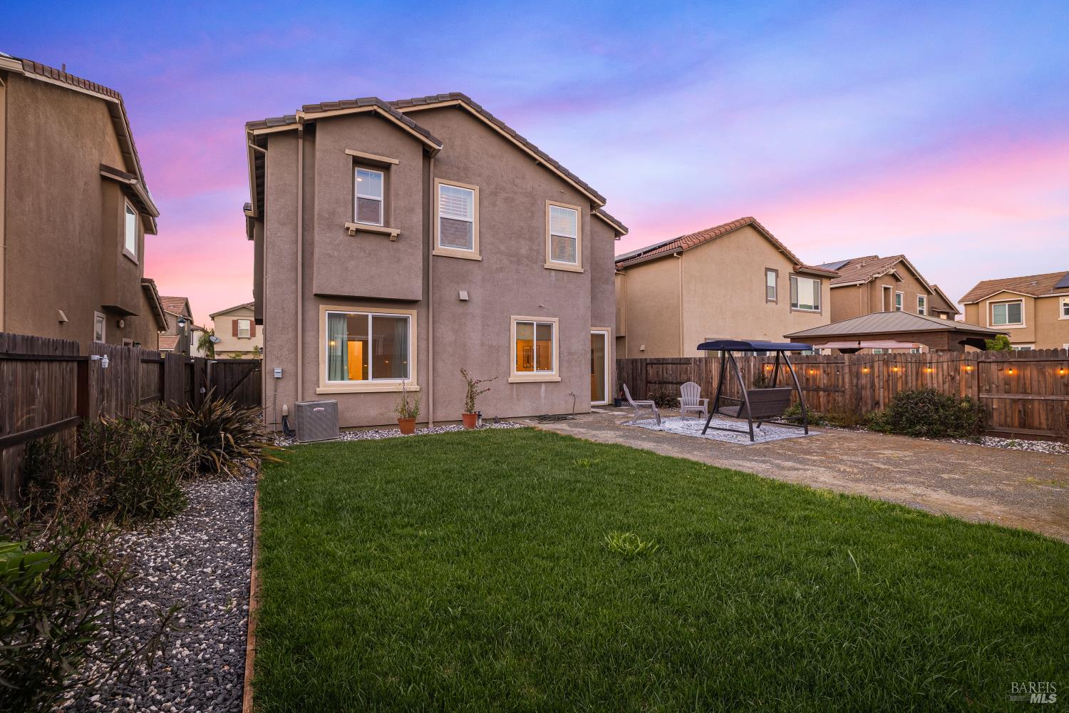 Detail Gallery Image 3 of 48 For 938 Fruit Stand Cir, Vacaville,  CA 95688 - 4 Beds | 4 Baths