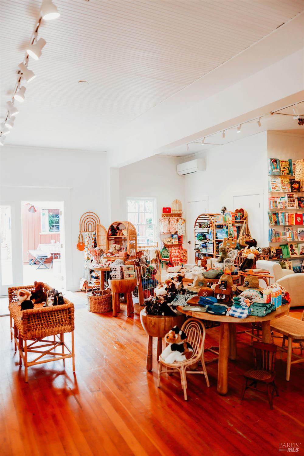 Detail Gallery Image 5 of 5 For 536 Broadway a,  Sonoma,  CA 95476 - – Beds | – Baths