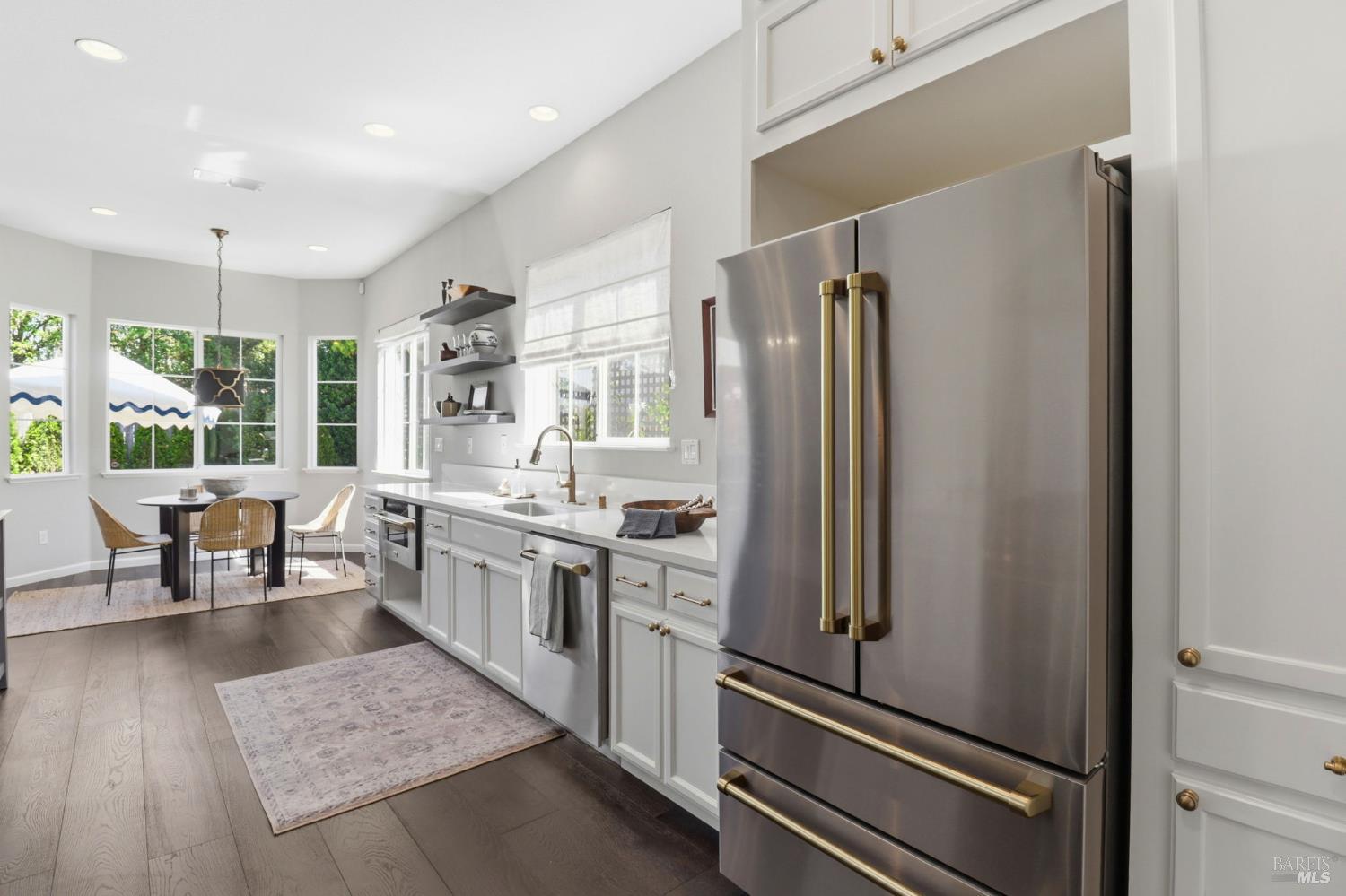 Detail Gallery Image 16 of 54 For 1043 Allen St, Petaluma,  CA 94954 - 4 Beds | 2 Baths