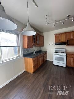 Detail Gallery Image 6 of 23 For 16 Frances St, San Rafael,  CA 94901 - 3 Beds | 1 Baths