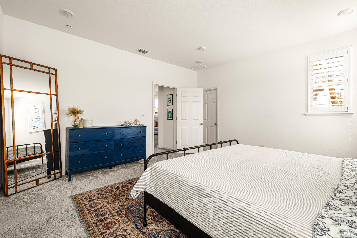 Detail Gallery Image 31 of 48 For 938 Fruit Stand Cir, Vacaville,  CA 95688 - 4 Beds | 4 Baths