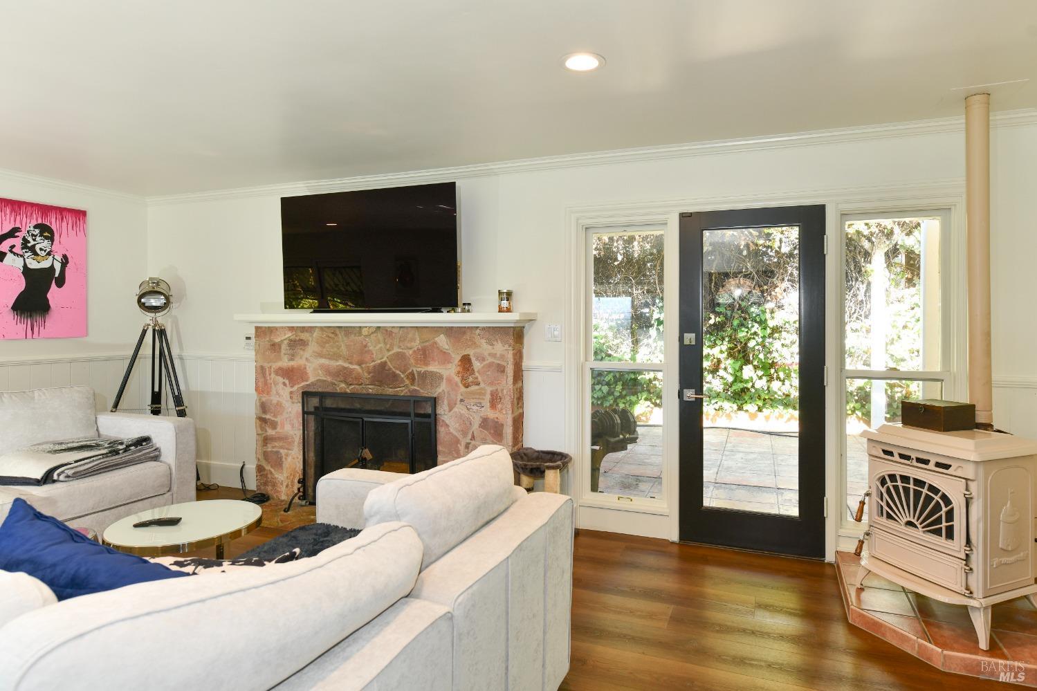 Detail Gallery Image 11 of 31 For 4 Ramona Ave, Napa,  CA 94559 - 3 Beds | 2 Baths