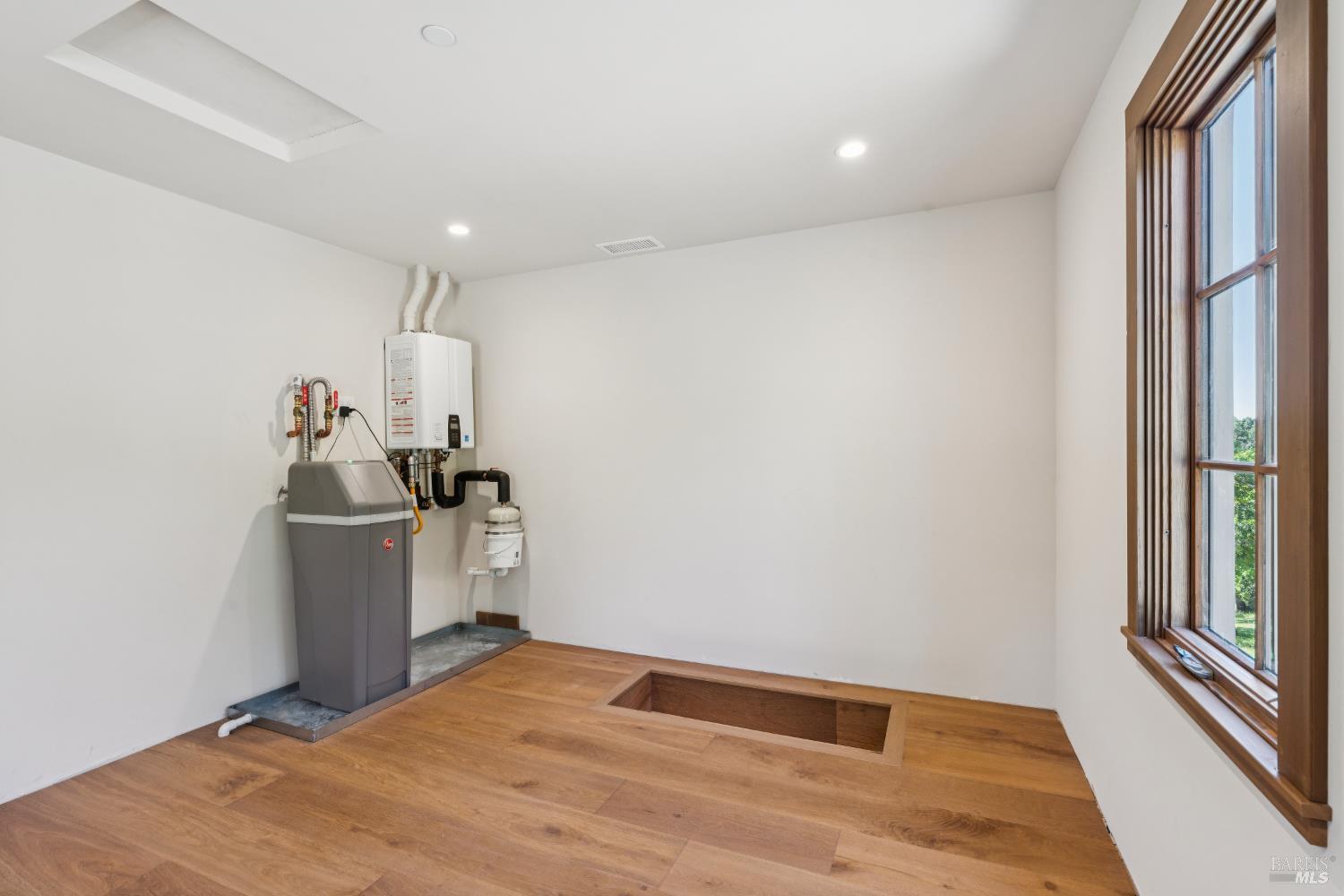 Detail Gallery Image 35 of 57 For 1044 Deer Park Rd, Deer Park,  CA 94576 - 3 Beds | 2/1 Baths