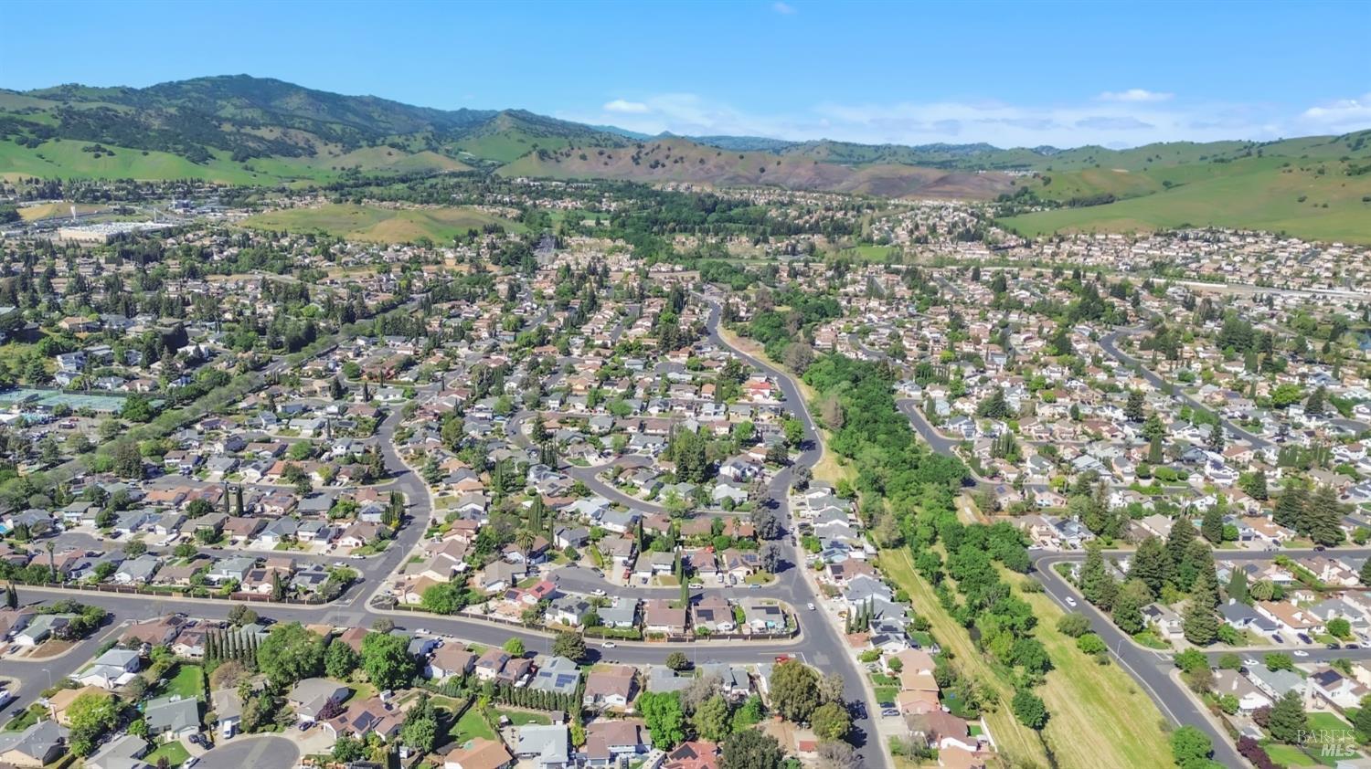 Detail Gallery Image 41 of 45 For 793 Marigold Dr, Fairfield,  CA 94533 - 4 Beds | 2 Baths