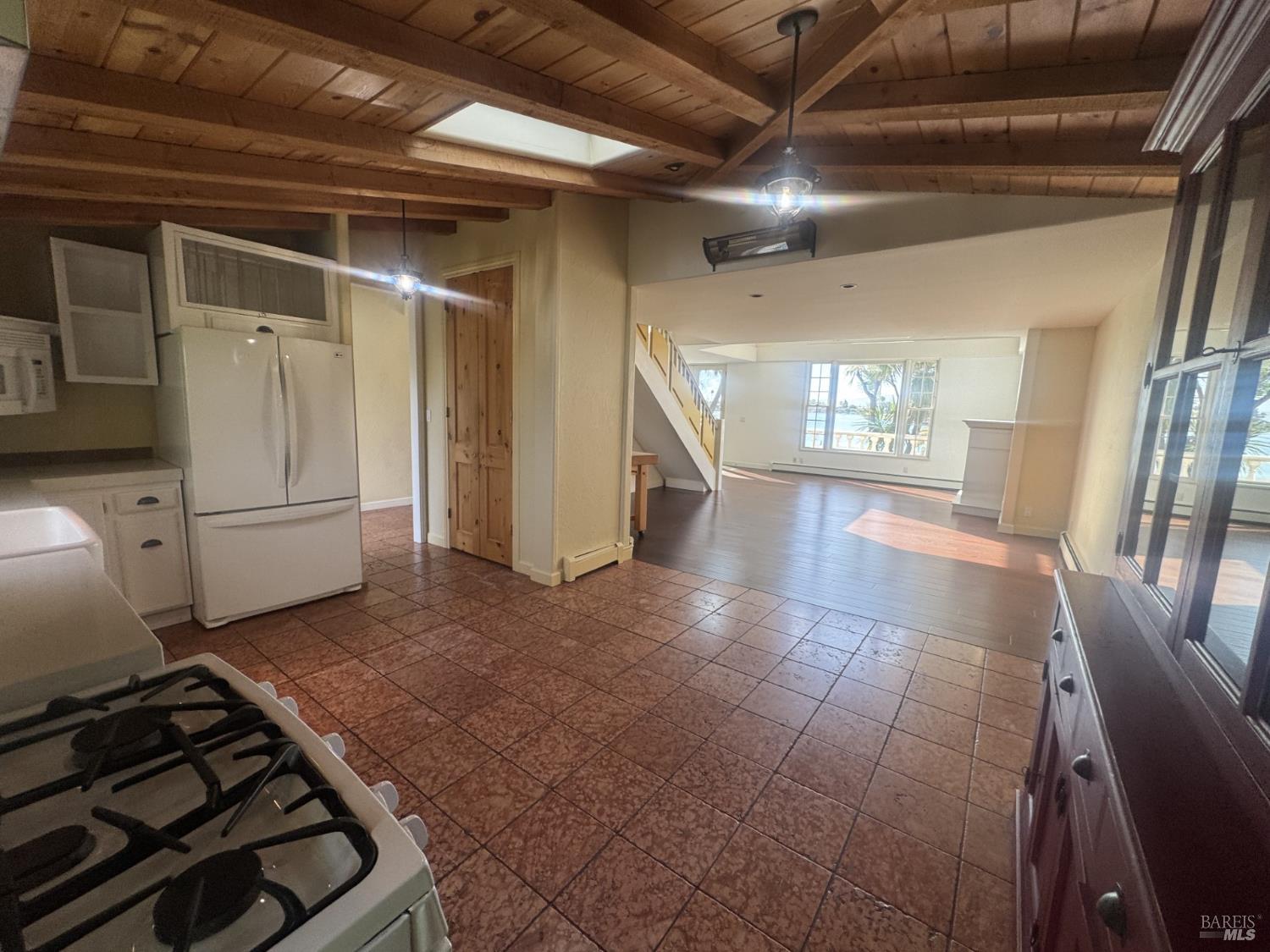 Detail Gallery Image 19 of 79 For 124 Montego Key, Novato,  CA 94949 - 4 Beds | 3 Baths