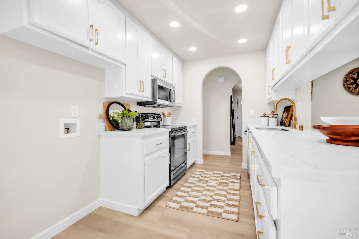 Detail Gallery Image 13 of 45 For 793 Marigold Dr, Fairfield,  CA 94533 - 4 Beds | 2 Baths