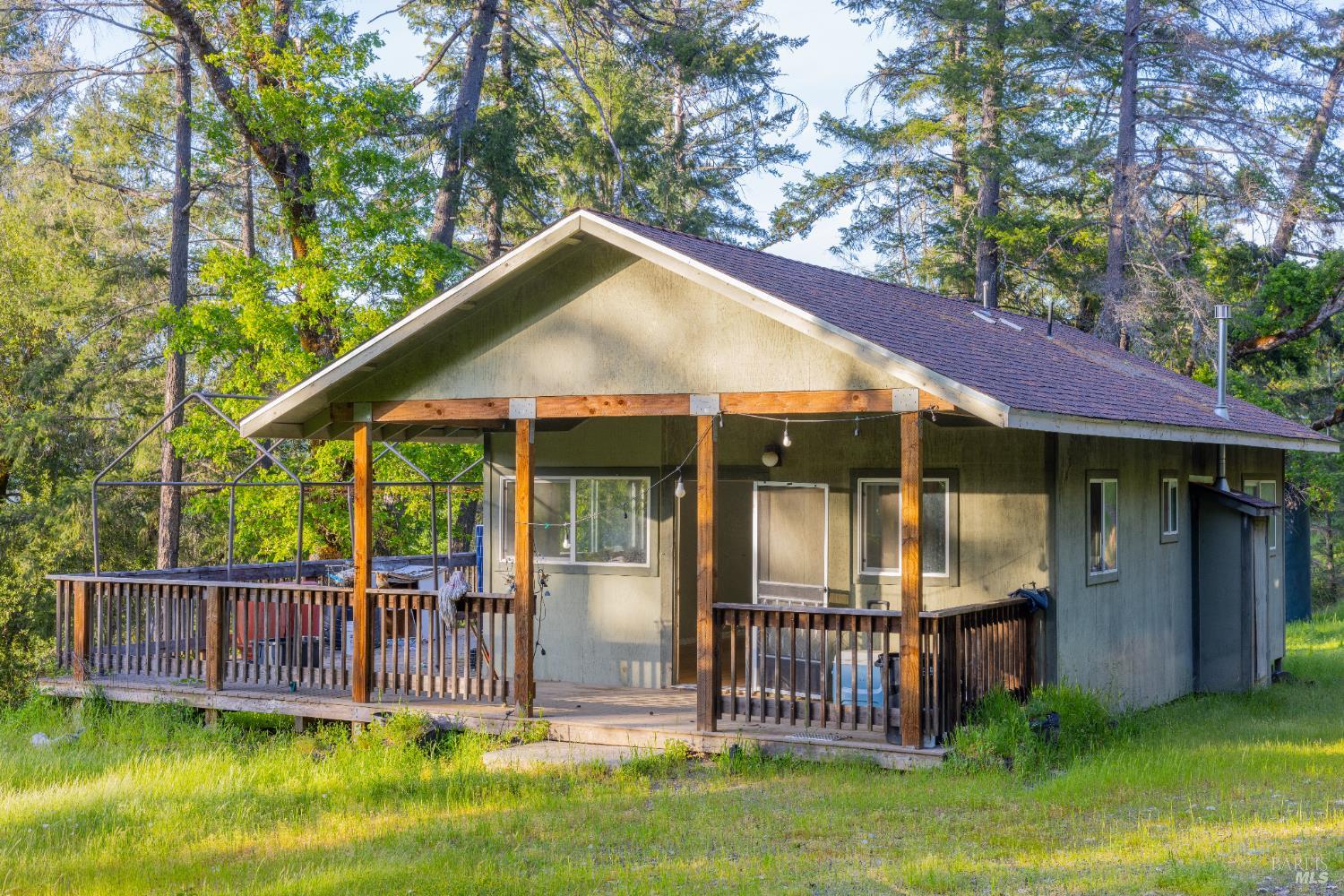 Detail Gallery Image 4 of 43 For 8000 Simmerly Ranch Rd, Laytonville,  CA 95454 - 1 Beds | 1 Baths