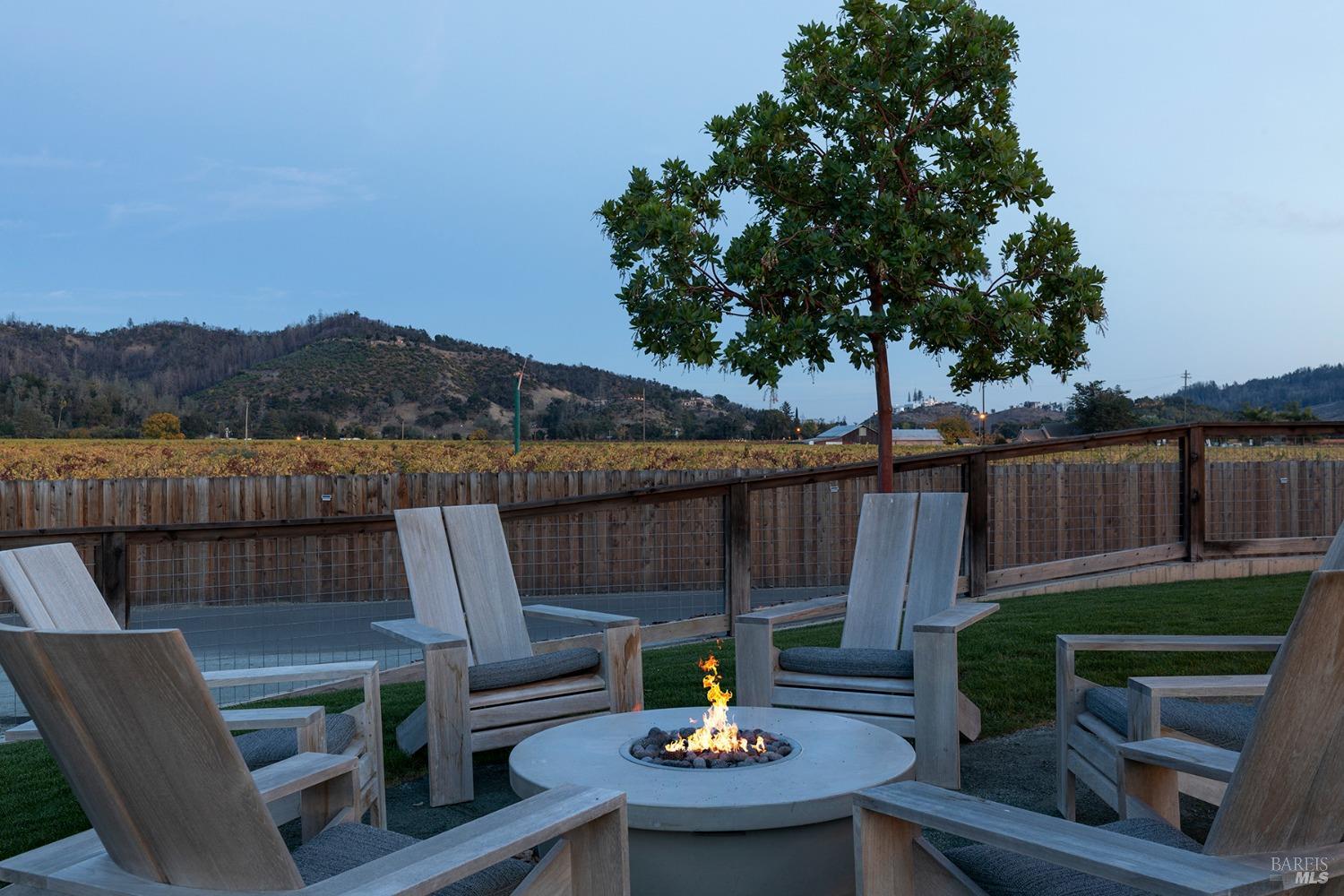 Detail Gallery Image 28 of 33 For 30 Lawley Ln, Calistoga,  CA 94515 - 3 Beds | 3/1 Baths