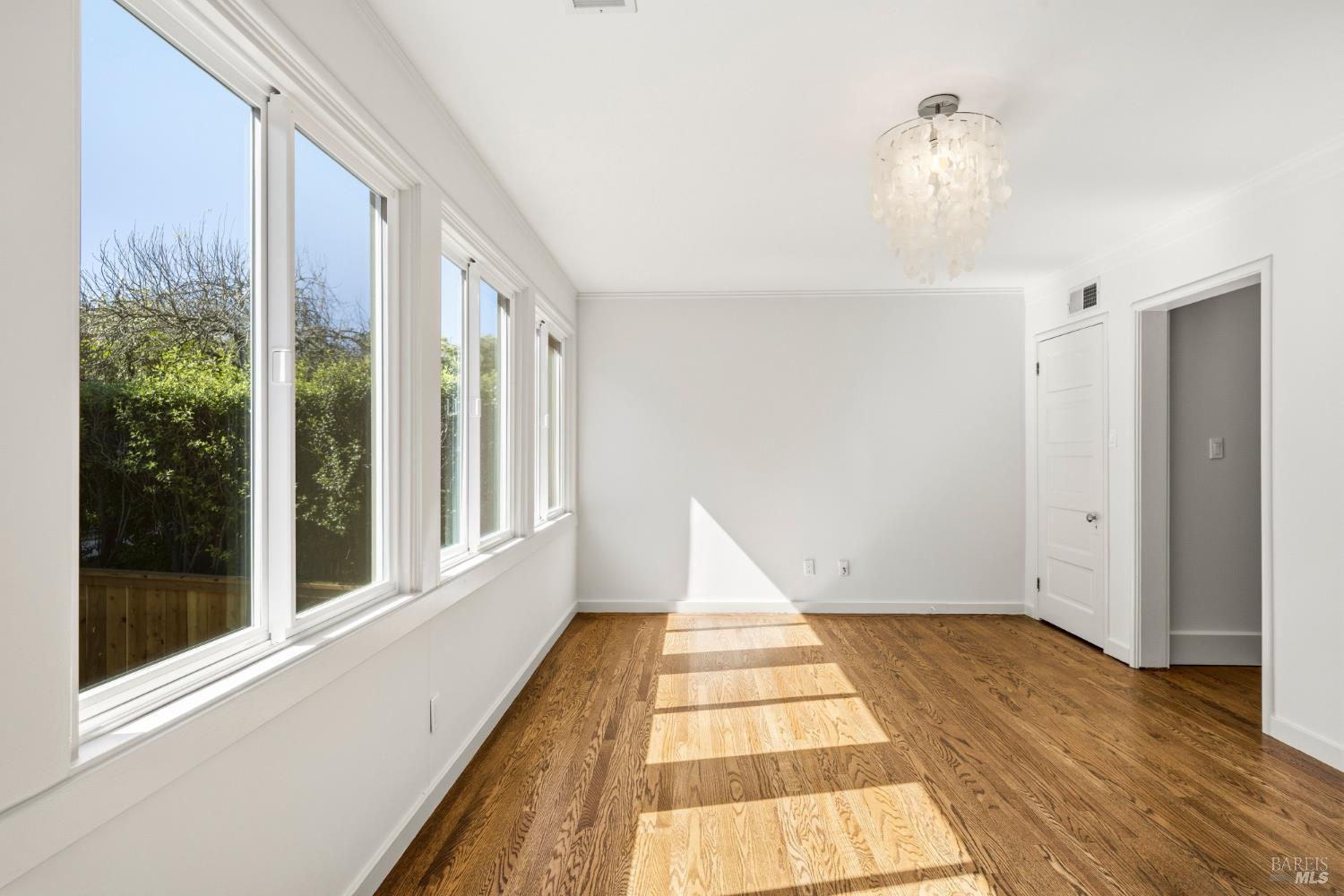 Detail Gallery Image 29 of 45 For 31 Acacia Ave, Belvedere,  CA 94920 - 3 Beds | 1 Baths