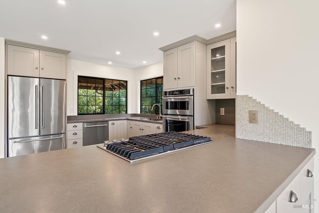 Detail Gallery Image 22 of 58 For 549 Catherine Ct, Santa Rosa,  CA 95409 - 3 Beds | 2/1 Baths