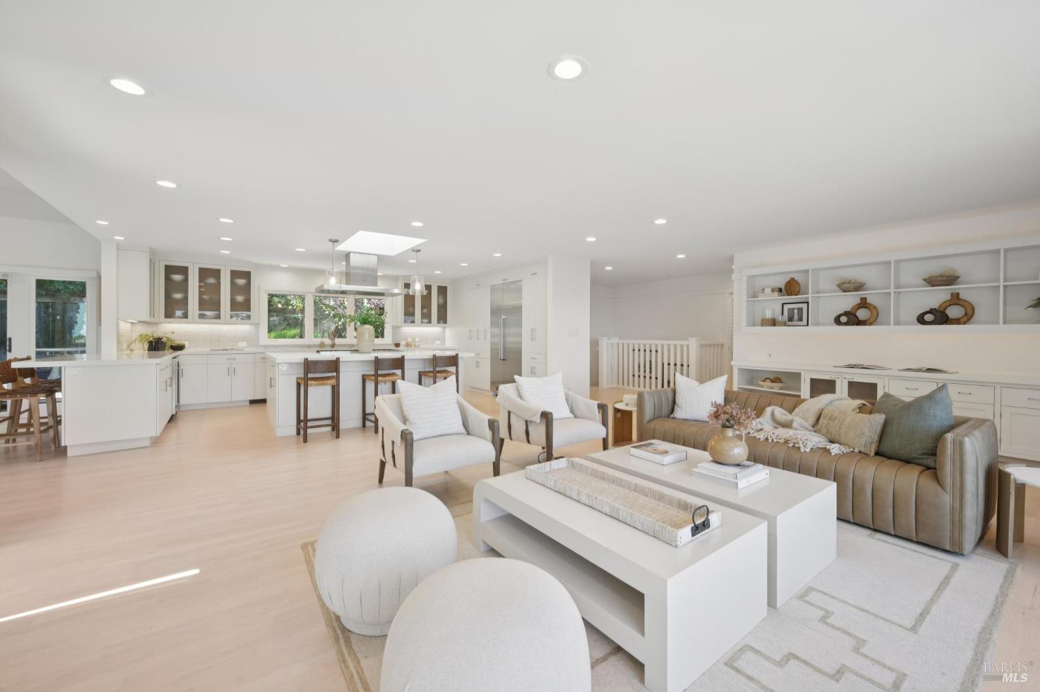 Detail Gallery Image 5 of 42 For 55 Upper North Ter, Tiburon,  CA 94920 - 4 Beds | 3 Baths