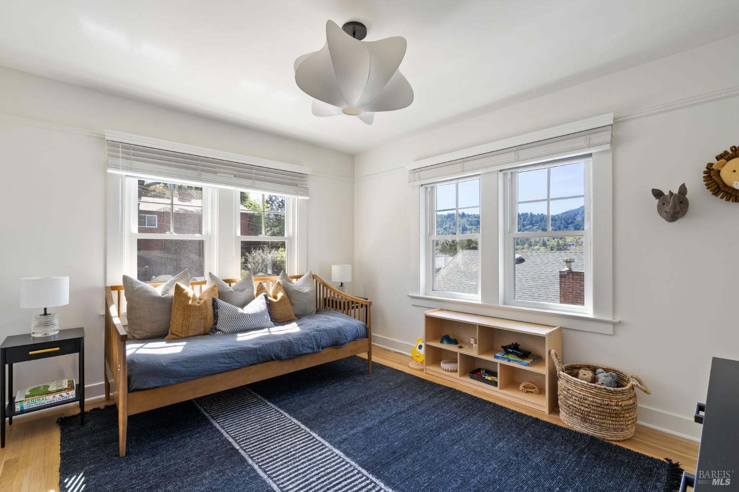 Detail Gallery Image 24 of 41 For 11 Ash Ave, Kentfield,  CA 94904 - 4 Beds | 3 Baths