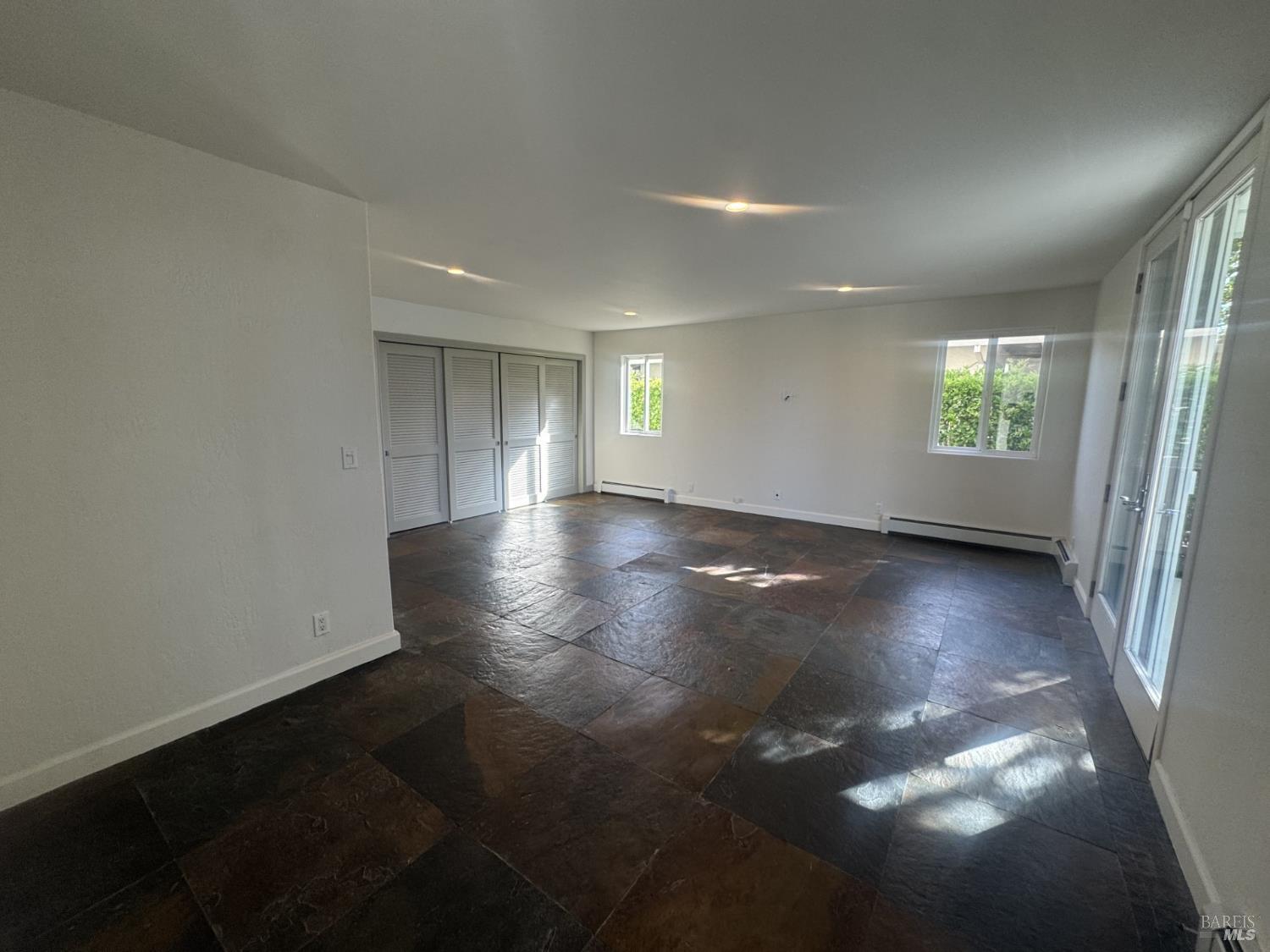 Detail Gallery Image 24 of 79 For 124 Montego Key, Novato,  CA 94949 - 4 Beds | 3 Baths