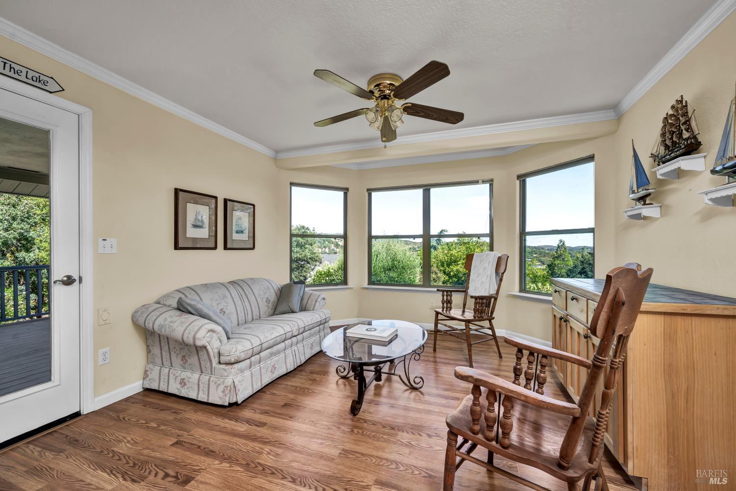 Detail Gallery Image 9 of 33 For 17120 Knollview Dr, Hidden Valley Lake,  CA 95467 - 3 Beds | 2 Baths