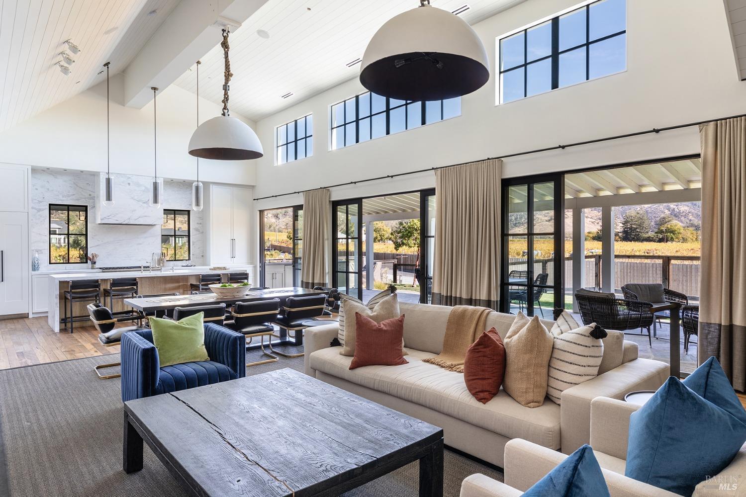 Detail Gallery Image 11 of 33 For 30 Lawley Ln, Calistoga,  CA 94515 - 3 Beds | 3/1 Baths