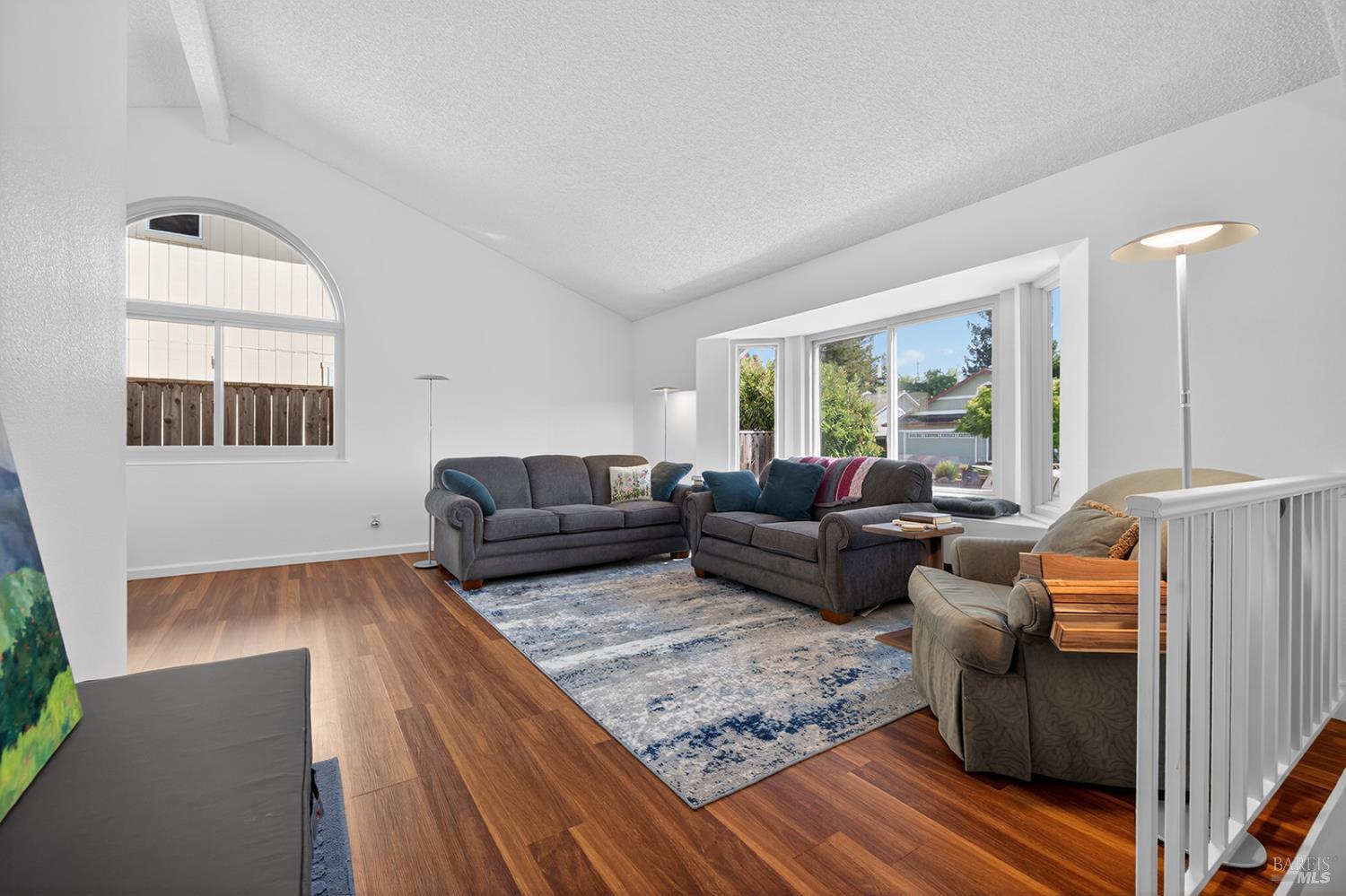 Detail Gallery Image 14 of 41 For 5410 Corbett Cir, Santa Rosa,  CA 95403 - 4 Beds | 2/1 Baths