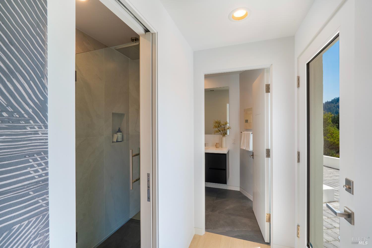 Detail Gallery Image 39 of 48 For 375 Kortum Canyon Rd, Calistoga,  CA 94515 - 4 Beds | 4/2 Baths