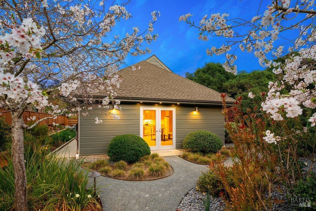 Detail Gallery Image 84 of 89 For 103 Reed Ranch Rd, Tiburon,  CA 94920 - 5 Beds | 4 Baths