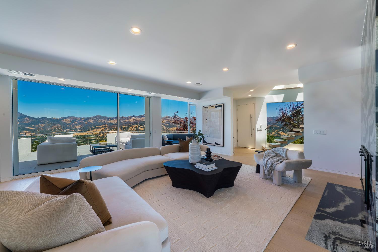 Detail Gallery Image 3 of 48 For 375 Kortum Canyon Rd, Calistoga,  CA 94515 - 4 Beds | 4/2 Baths