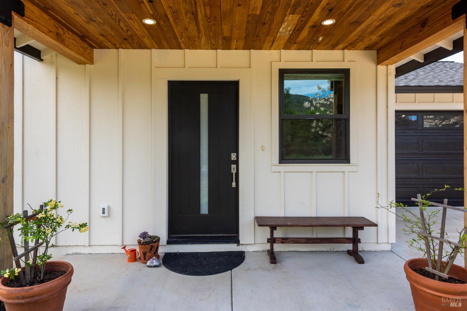 Detail Gallery Image 6 of 36 For 12127 Mead Rd, Middletown,  CA 95461 - 3 Beds | 2 Baths