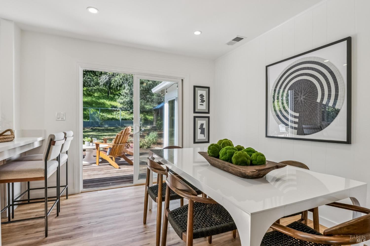 Detail Gallery Image 11 of 49 For 355 Irwin St, San Rafael,  CA 94901 - 3 Beds | 1 Baths