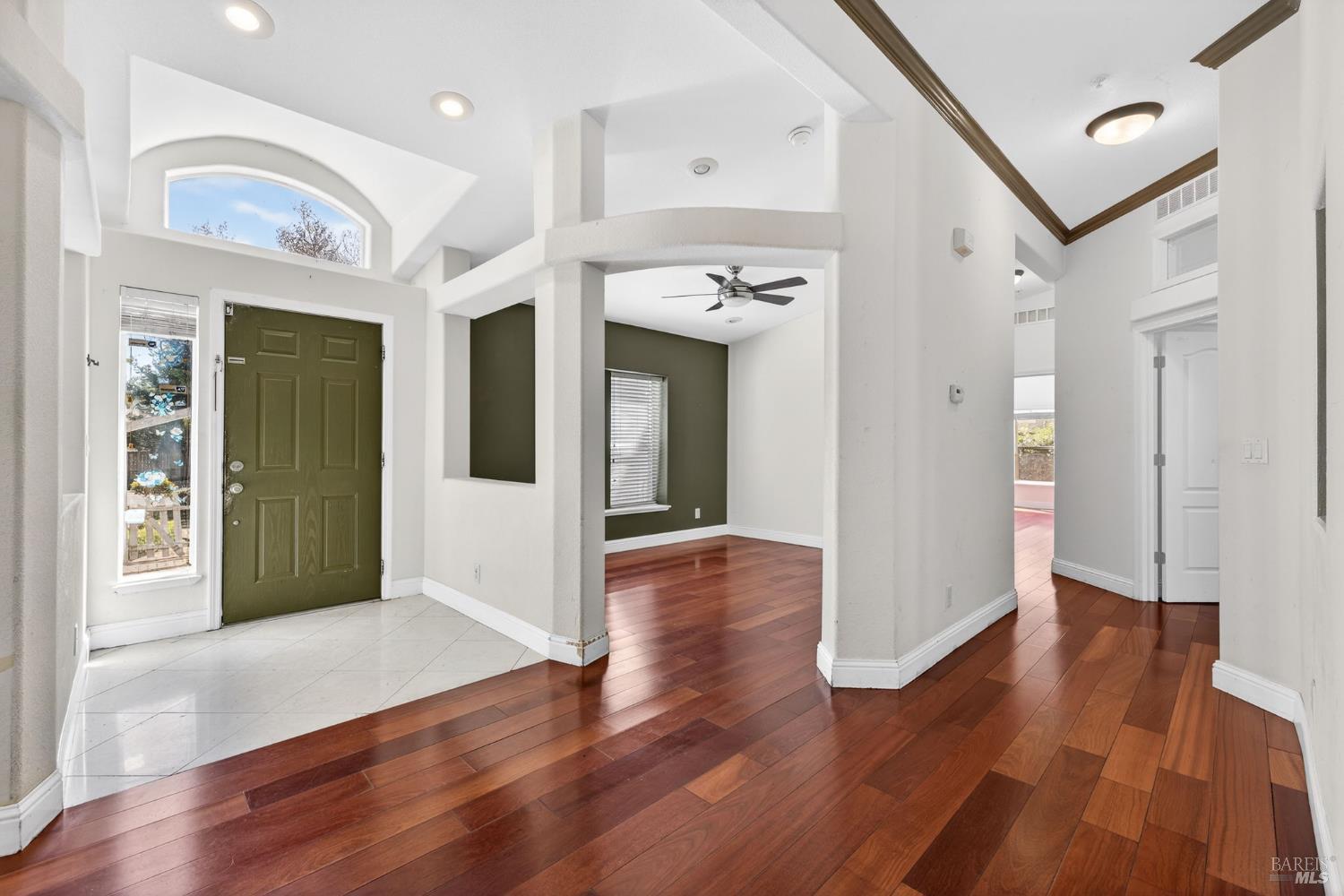 Detail Gallery Image 4 of 40 For 473 Verano Ave, Sonoma,  CA 95476 - 2 Beds | 2 Baths