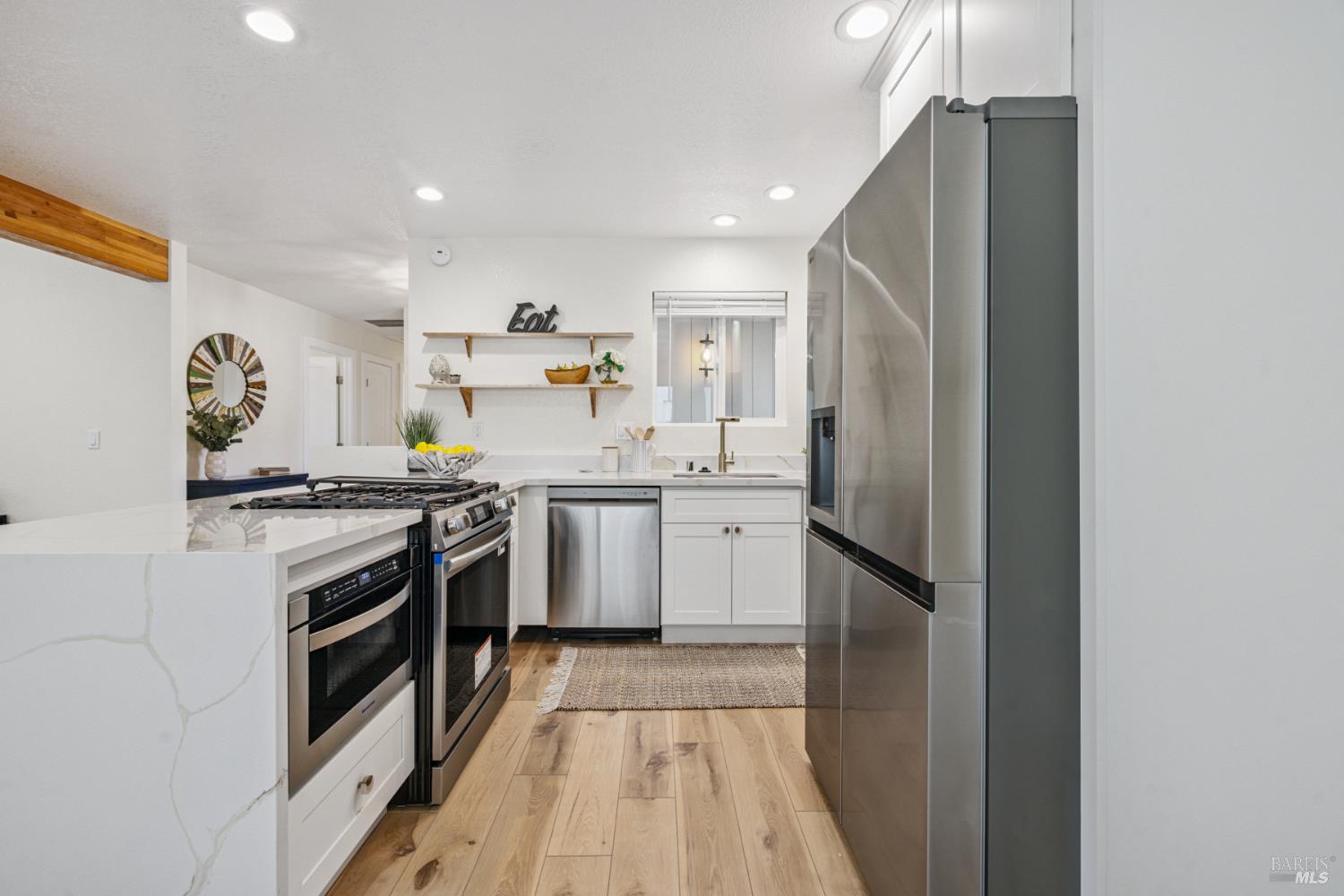 Detail Gallery Image 11 of 60 For 8023 Washington Ave, Sebastopol,  CA 95472 - 4 Beds | 2 Baths