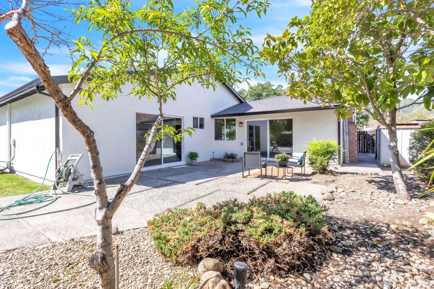 Detail Gallery Image 26 of 39 For 317 N Alamo Dr, Vacaville,  CA 95688 - 3 Beds | 2 Baths