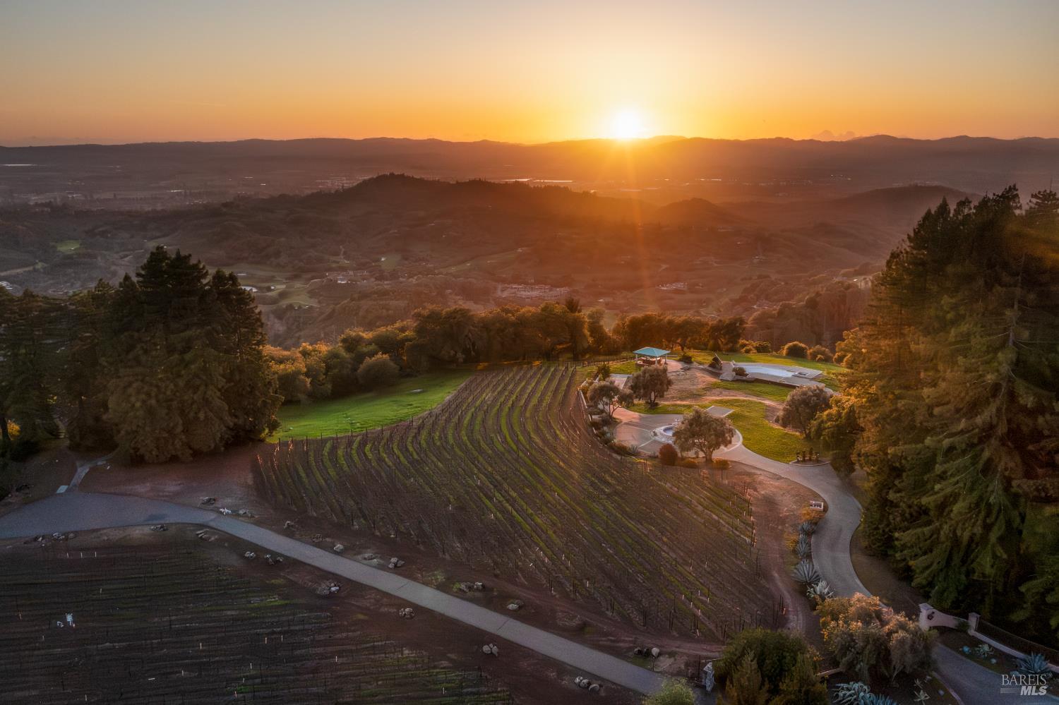 Detail Gallery Image 31 of 31 For 1960 Redwood Hill Ct, Santa Rosa,  CA 95404 - – Beds | – Baths