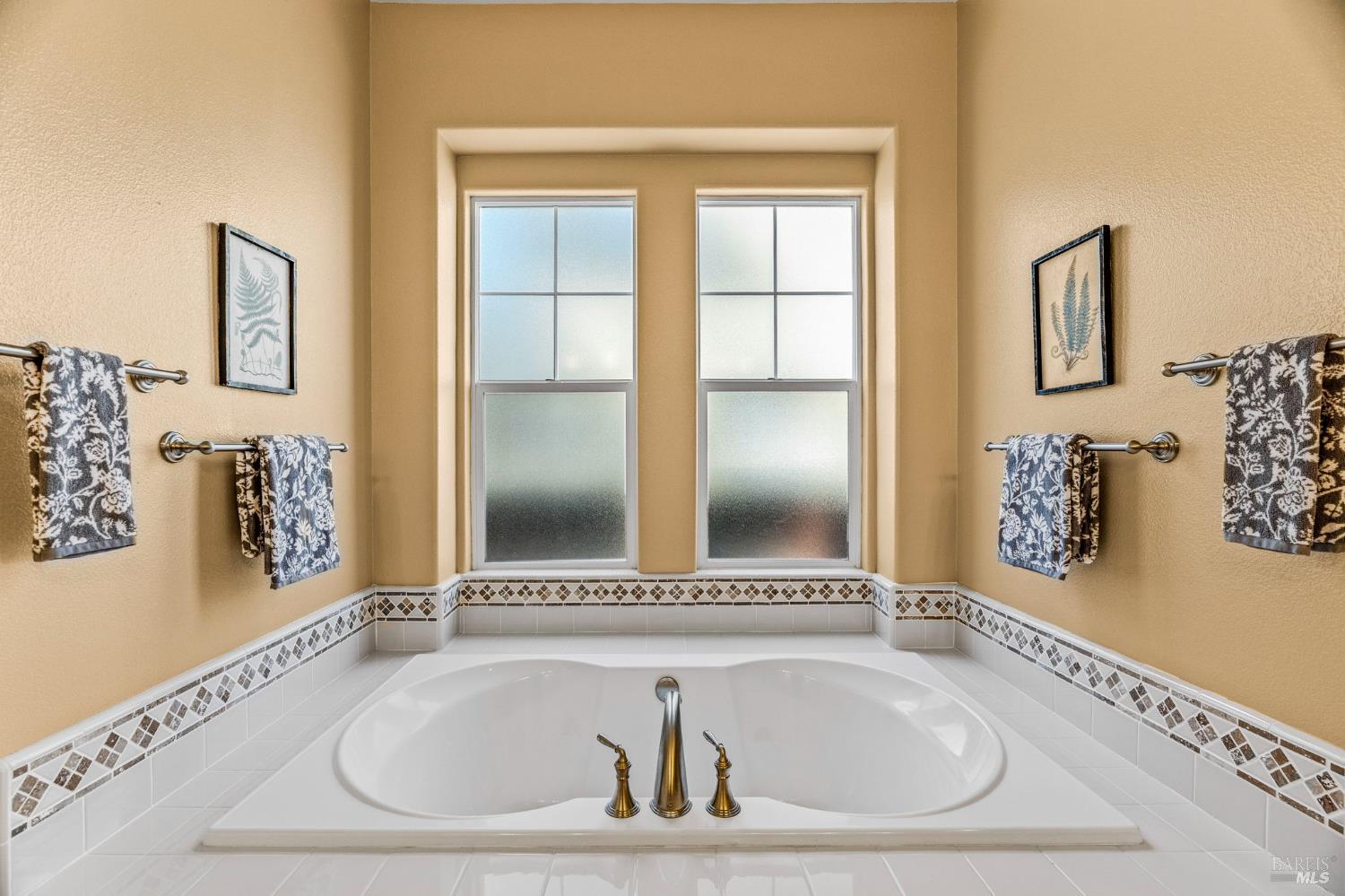 Detail Gallery Image 22 of 53 For 3924 Jefferson St, Napa,  CA 94558 - 3 Beds | 2 Baths