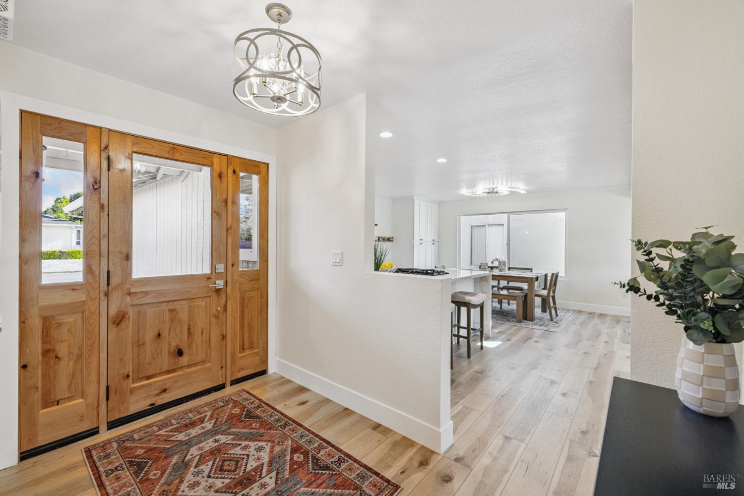 Detail Gallery Image 4 of 60 For 8023 Washington Ave, Sebastopol,  CA 95472 - 4 Beds | 2 Baths