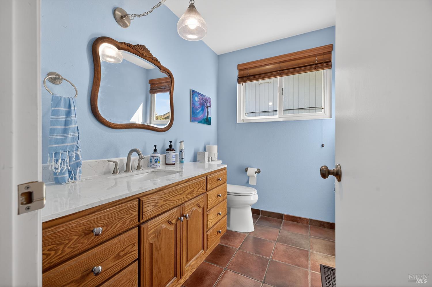 Detail Gallery Image 11 of 41 For 5410 Corbett Cir, Santa Rosa,  CA 95403 - 4 Beds | 2/1 Baths