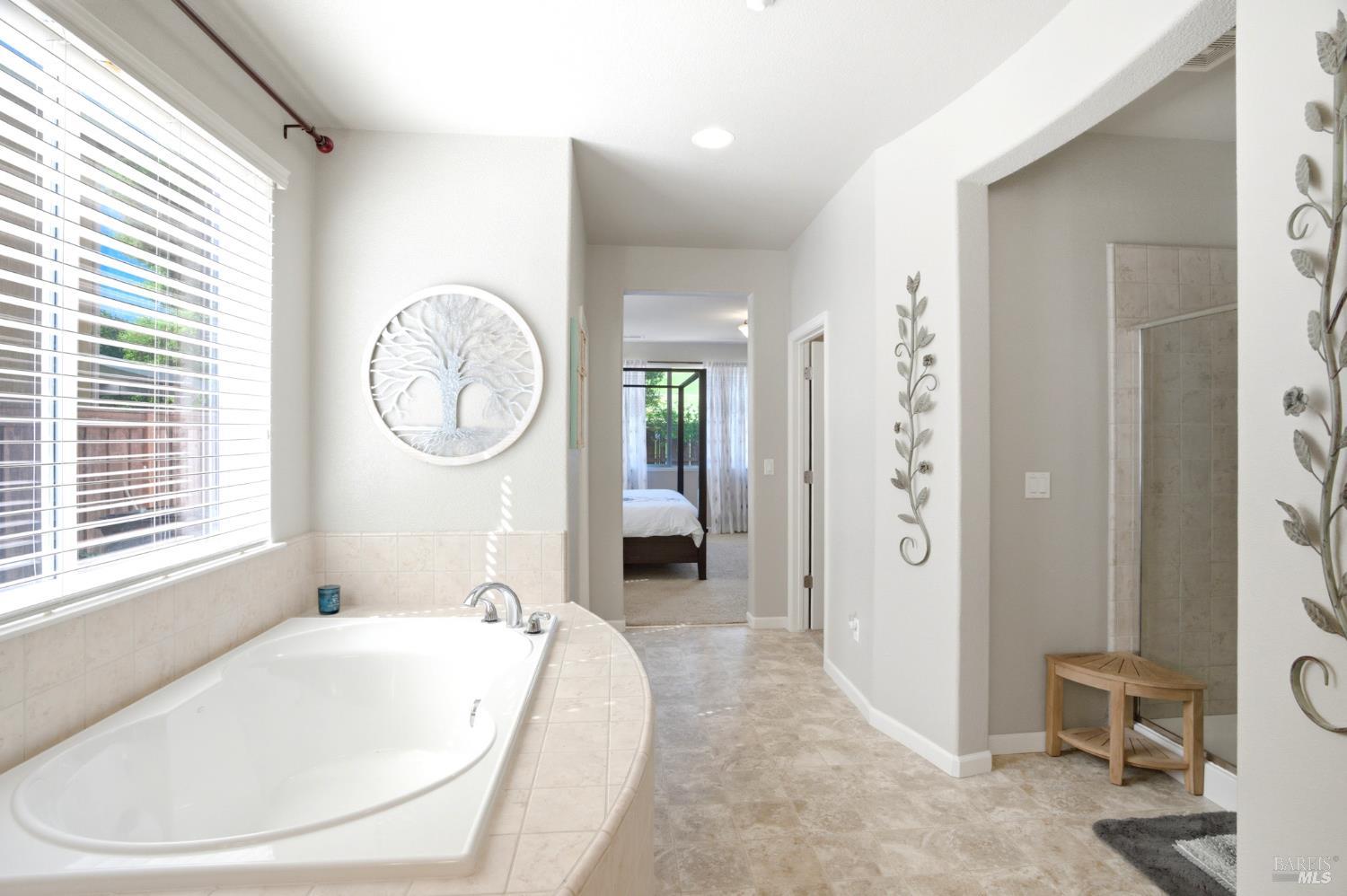 Detail Gallery Image 26 of 50 For 836 Antiquity Dr, Fairfield,  CA 94534 - 4 Beds | 3/1 Baths