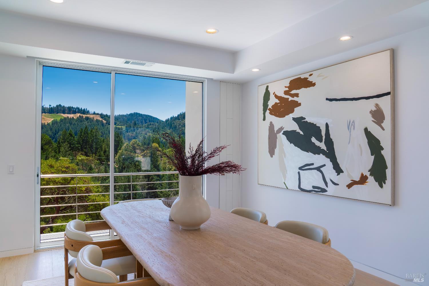 Detail Gallery Image 10 of 48 For 375 Kortum Canyon Rd, Calistoga,  CA 94515 - 4 Beds | 4/2 Baths