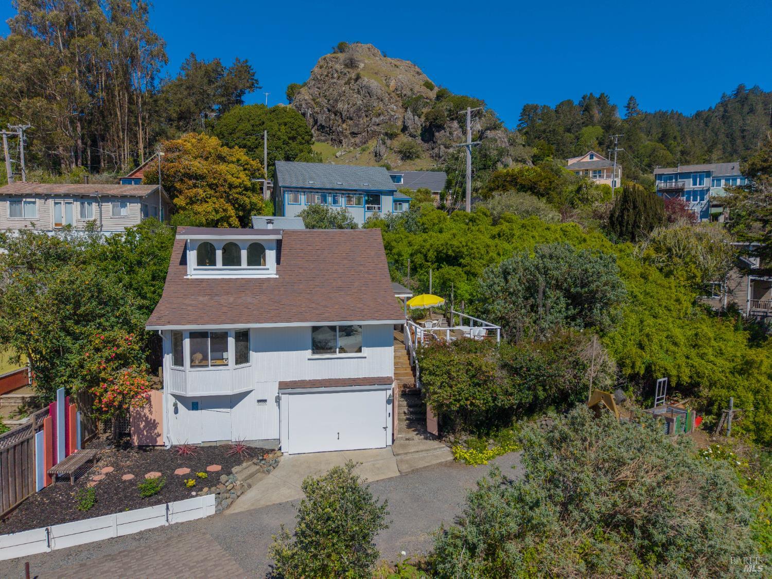 Detail Gallery Image 59 of 65 For 9500 El Camino Aly, Jenner,  CA 95450 - 2 Beds | 2 Baths