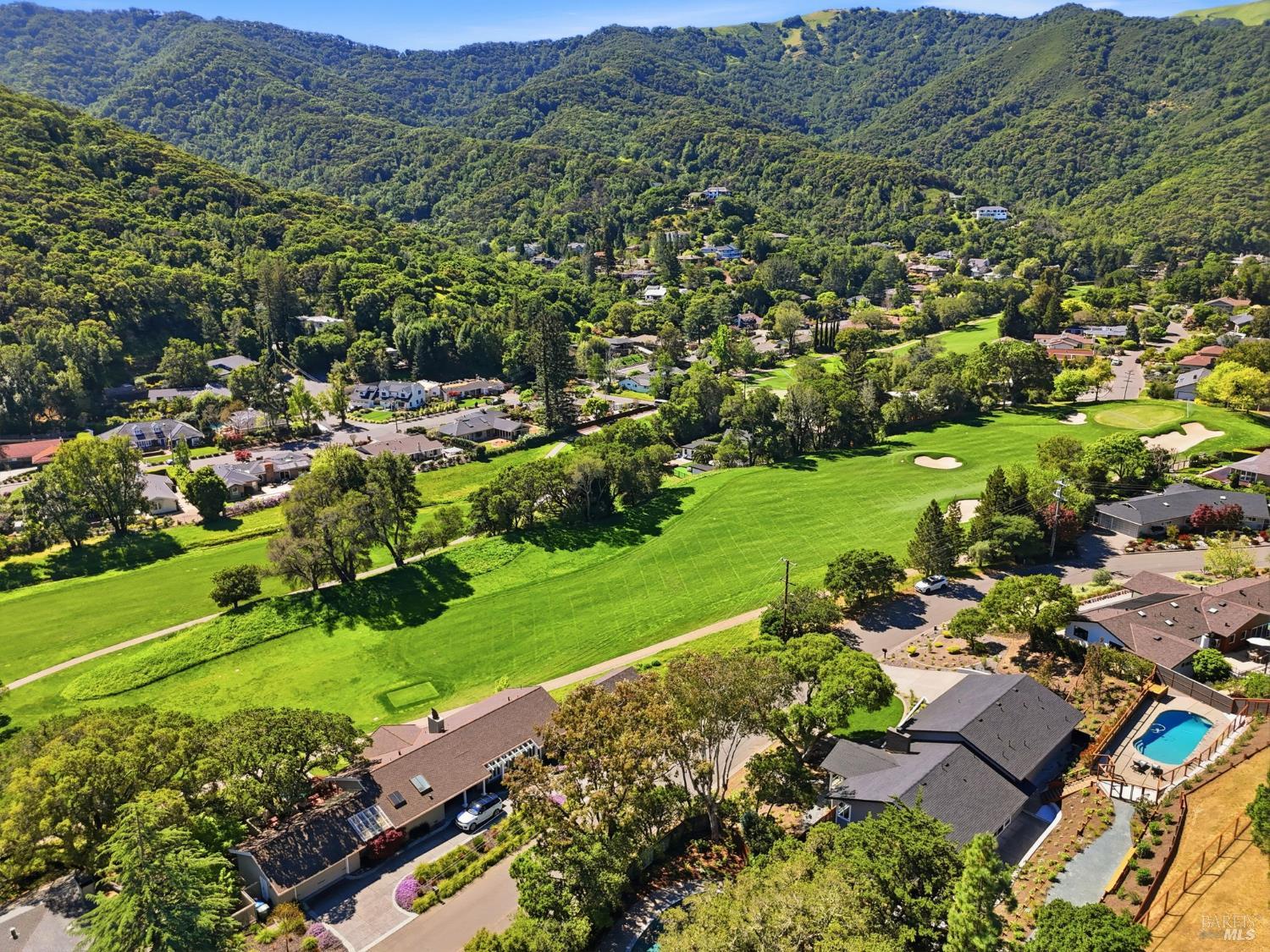 Detail Gallery Image 82 of 93 For 36 Capilano Dr, Novato,  CA 94949 - 5 Beds | 4/1 Baths