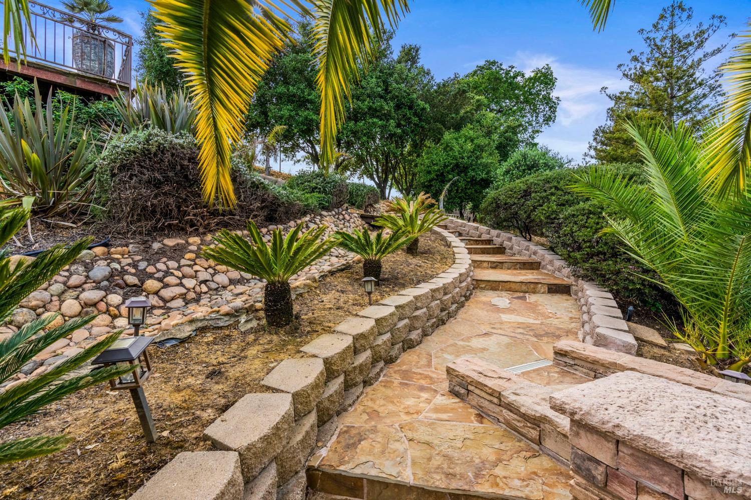 Detail Gallery Image 16 of 78 For 3207 Swiss Ct, Napa,  CA 94558 - 4 Beds | 2/1 Baths