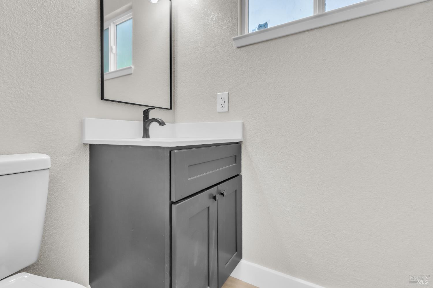 Detail Gallery Image 23 of 39 For 317 N Alamo Dr, Vacaville,  CA 95688 - 3 Beds | 2 Baths