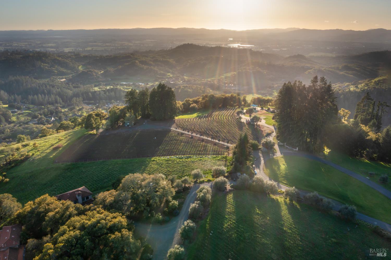 Detail Gallery Image 27 of 31 For 1960 Redwood Hill Ct, Santa Rosa,  CA 95404 - – Beds | – Baths