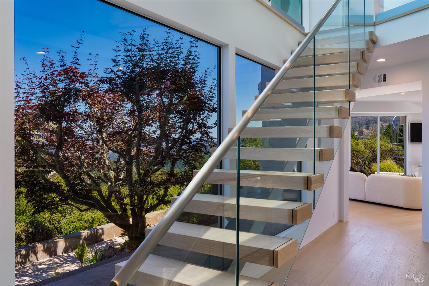 Detail Gallery Image 17 of 48 For 375 Kortum Canyon Rd, Calistoga,  CA 94515 - 4 Beds | 4/2 Baths