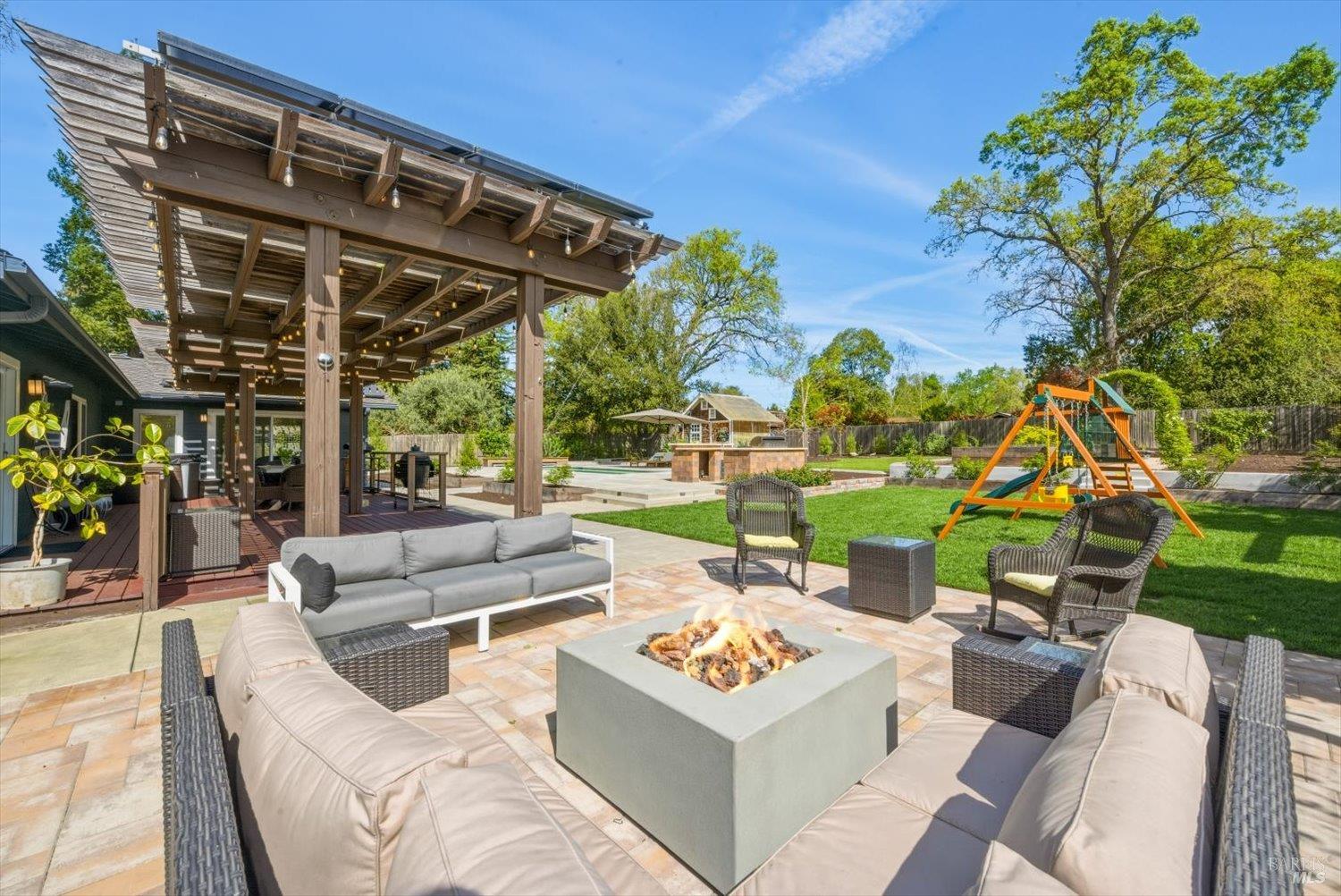 Detail Gallery Image 50 of 80 For 1038 Lorraine Dr, Napa,  CA 94558 - 4 Beds | 2 Baths