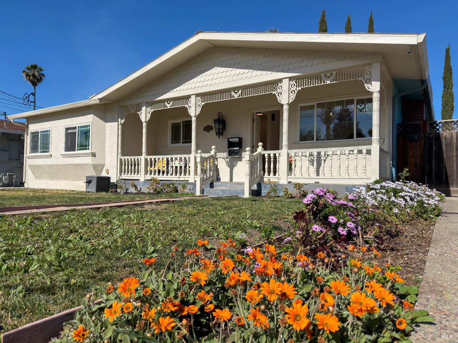 Front Image Thumbnail for BA326009863