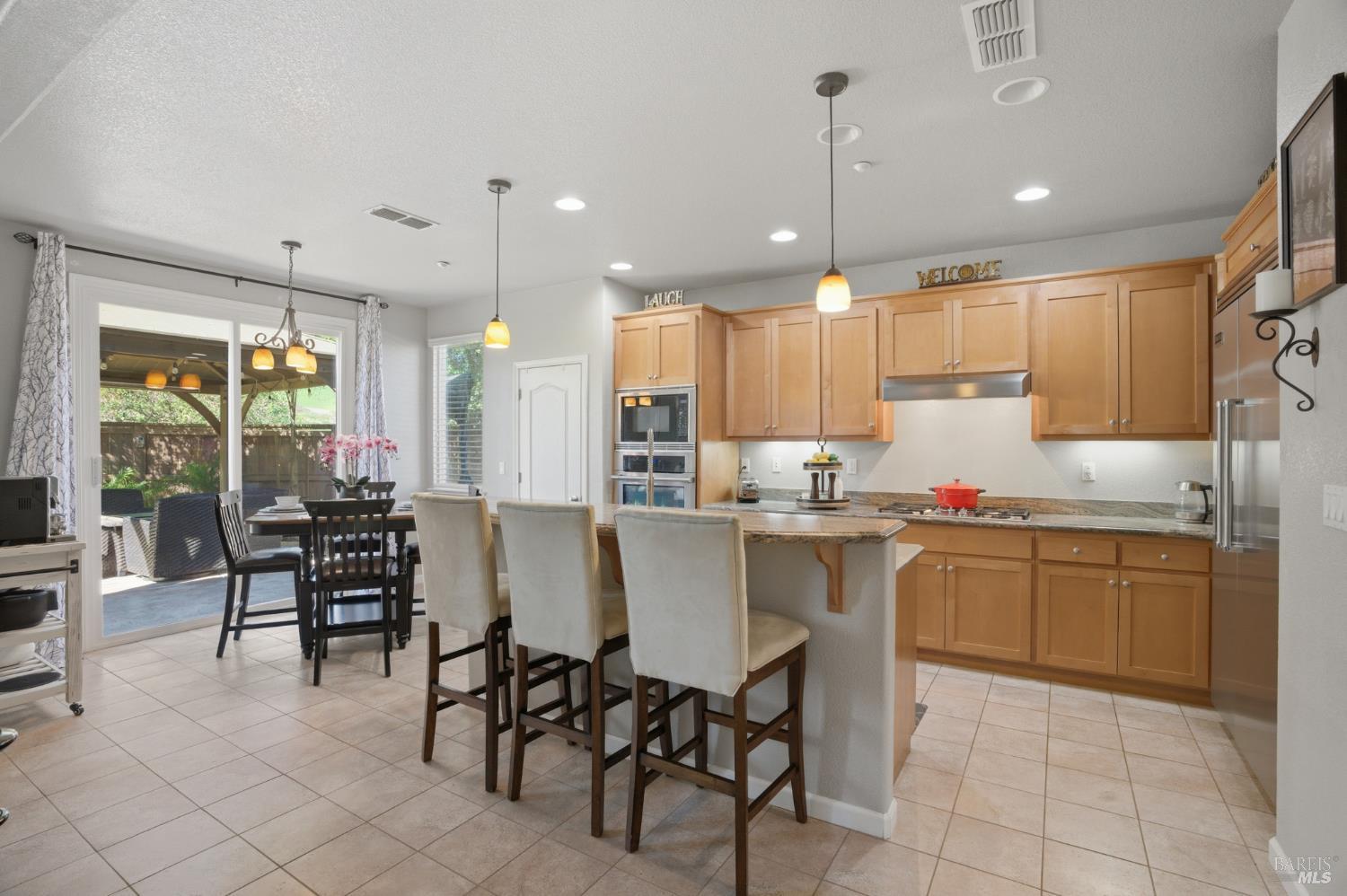 Detail Gallery Image 6 of 50 For 836 Antiquity Dr, Fairfield,  CA 94534 - 4 Beds | 3/1 Baths