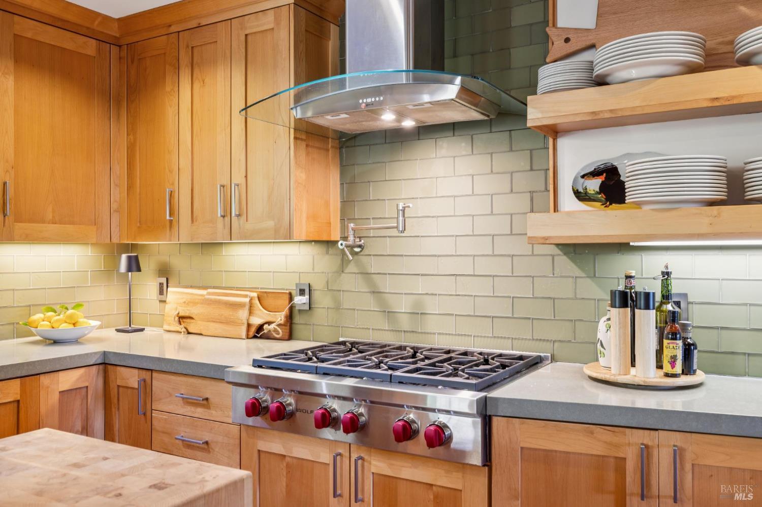 Detail Gallery Image 20 of 45 For 1830 E Napa St, Sonoma,  CA 95476 - 4 Beds | 3/1 Baths